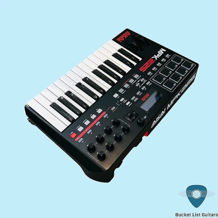 Akai MPK225 2014 - Present - Black - Image 2