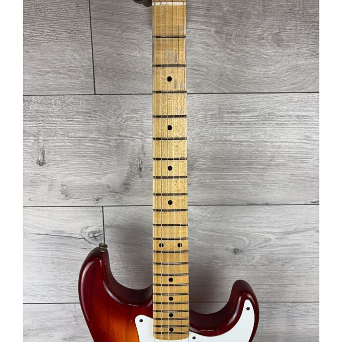 FENDER Custom Shop W25 1955 STRAT Journeyman, Aged Cherry Sunburst - Image 4