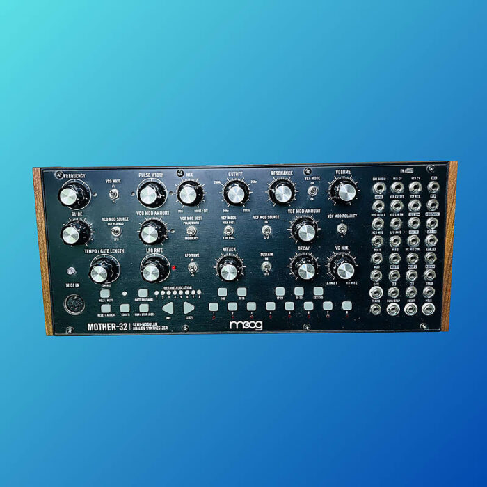 Moog Mother-32 Tabletop / Eurorack Semi-Modular Synthesizer 2015 - Present Black