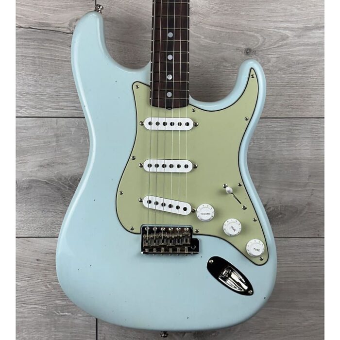 FENDER Custom Shop W25-1965 Journeyman Custom Relic Stratocaster, Aged Sonic Blue - Image 3