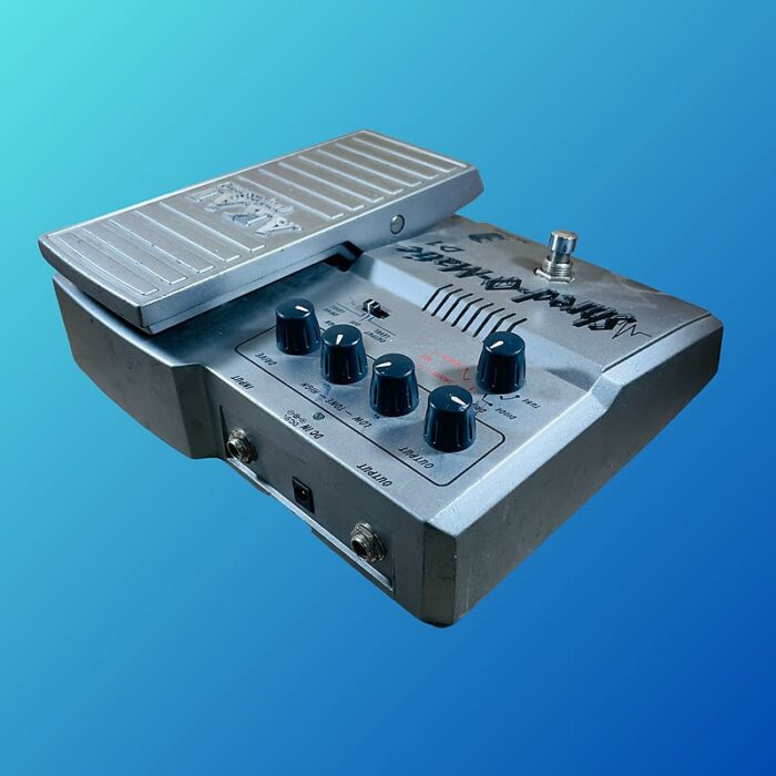 Akai Shred-O-Matic D1 Tube-Driven Overdrive / Distortion 2000s Silver - Image 4