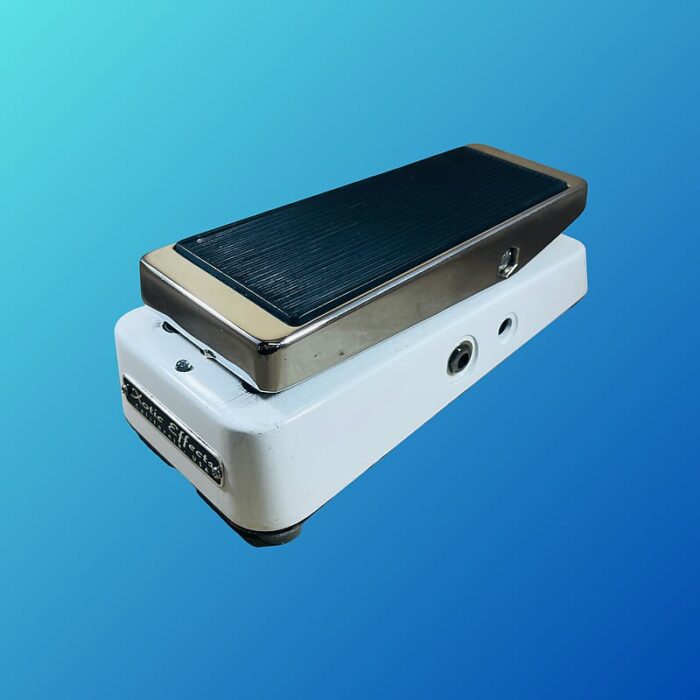 Xotic XW-1 Wah 2010s White - Image 4