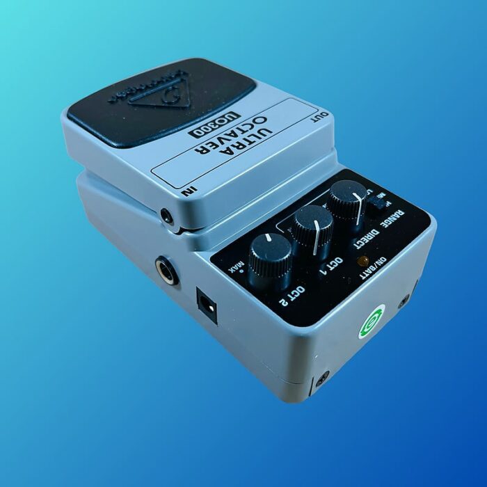 Behringer UO300 3-Mode Octaver Effects Pedal - Image 3