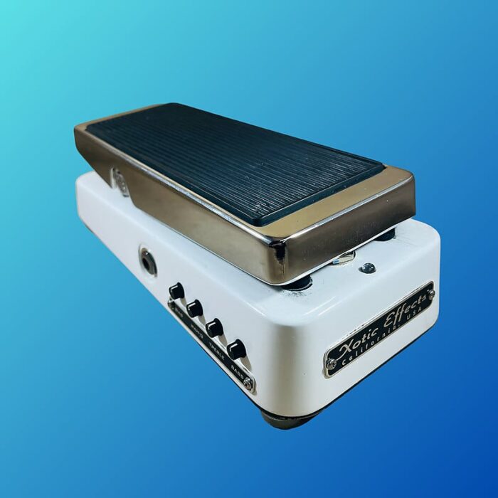 Xotic XW-1 Wah 2010s White - Image 3