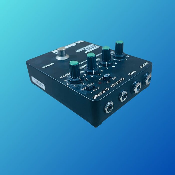 TC Electronic Sustain + Parametric Equalizer 1980s Black - Image 3