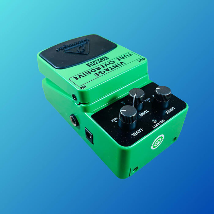 Behringer TO800 Vintage Tube Overdrive 2010s Green - Image 3