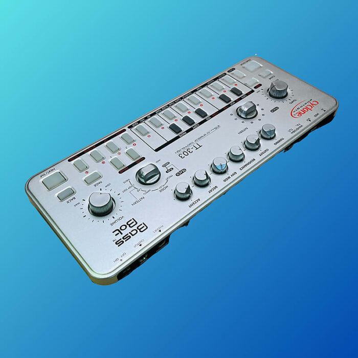 Cyclone Analogic TT-303 Bass Bot V2 2016 Aztec Silver - Image 3
