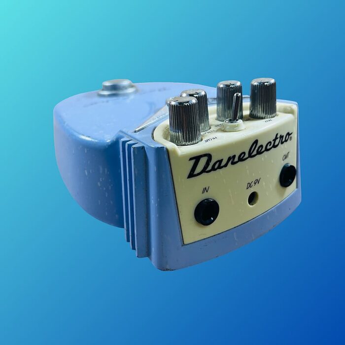Danelectro Dan Echo 2000s Lavender - Image 3
