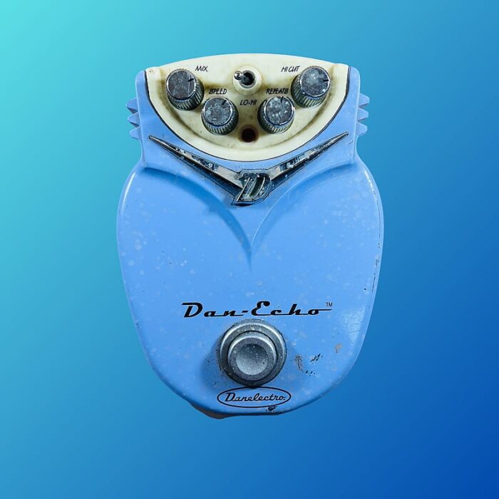 Danelectro Dan Echo 2000s Lavender