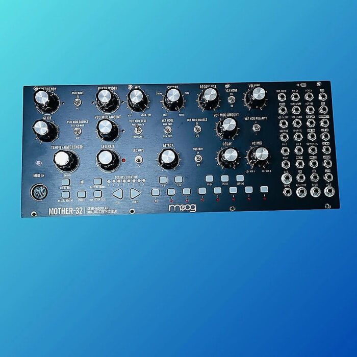 Moog Mother-32 Tabletop / Eurorack Semi-Modular Synthesizer 2015 - Present - Black