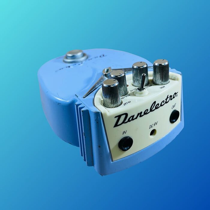 Danelectro Dan Echo 2000s Lavender - Image 3