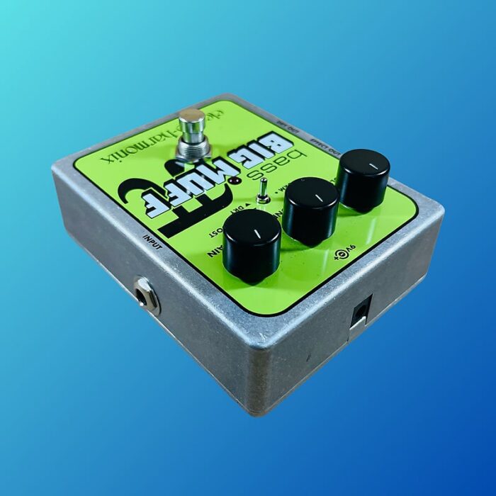 Electro-Harmonix Bass Big Muff Pi Distortion / Sustainer 2008 - Present Green - Image 3