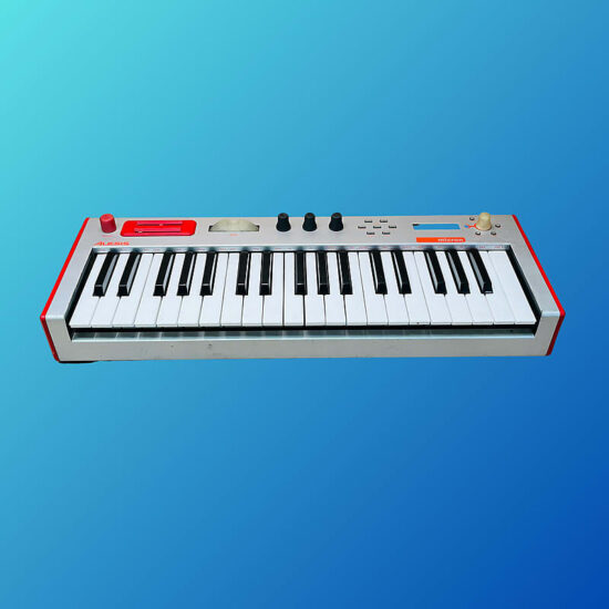 Alesis Micron 2000s Silver