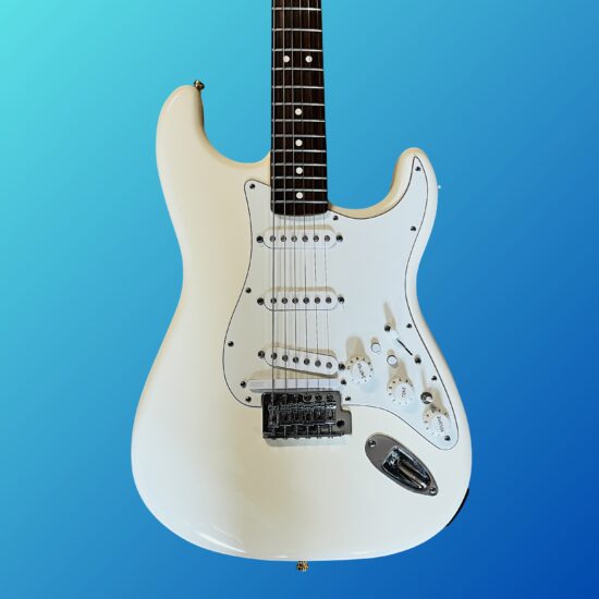 Fender Standard Roland Ready Stratocaster 2006 - 2011