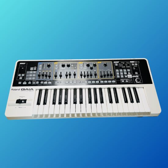 Roland SH-01 GAIA 37-Key Digital Synthesizer