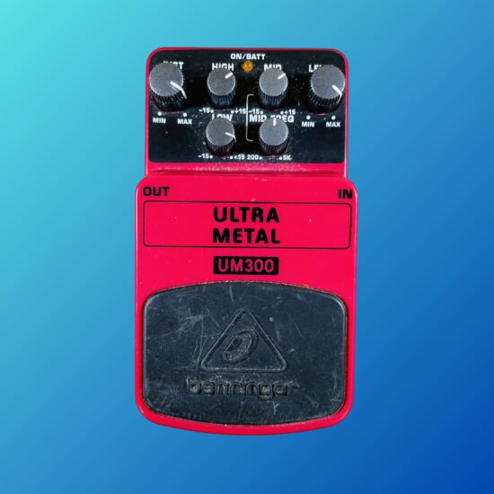 Behringer UM300 Ultra Metal Distortion Pedal